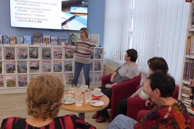 Ve středu 4. února zahájili studenti Virtuální univerzity třetího věku letní semestr studia v prostorách knihovny. Již první setkání slibuje zajímavý zážitek – přednáška s názvem „Z tropického pralesa do vyprahlé pouště“ představila přírodní i kulturní kontrasty tohoto fascinujícího regionu.
Druhá přednáška se uskuteční 18. února 2026 od 9.00 hodin a zavede nás mezi majestátní osmitisícovky Himálaje a do úrodné delty řeky Gangy. Posluchači se tak mohou těšit na další dávku poznání, poutavé vyprávění i obrazový materiál.
